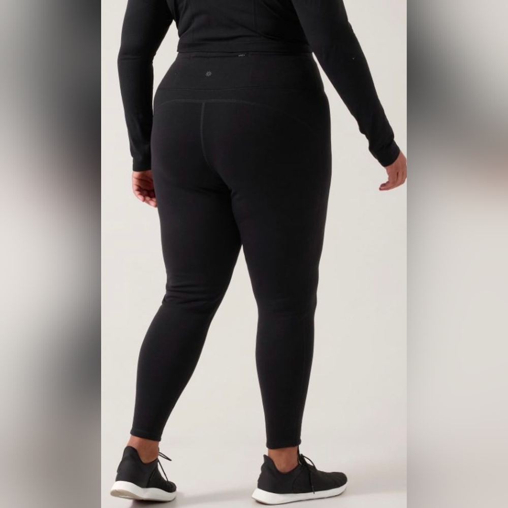 Athleta Women's Plus Size Black Stash High Rise Polartec Power Stretch Leggings